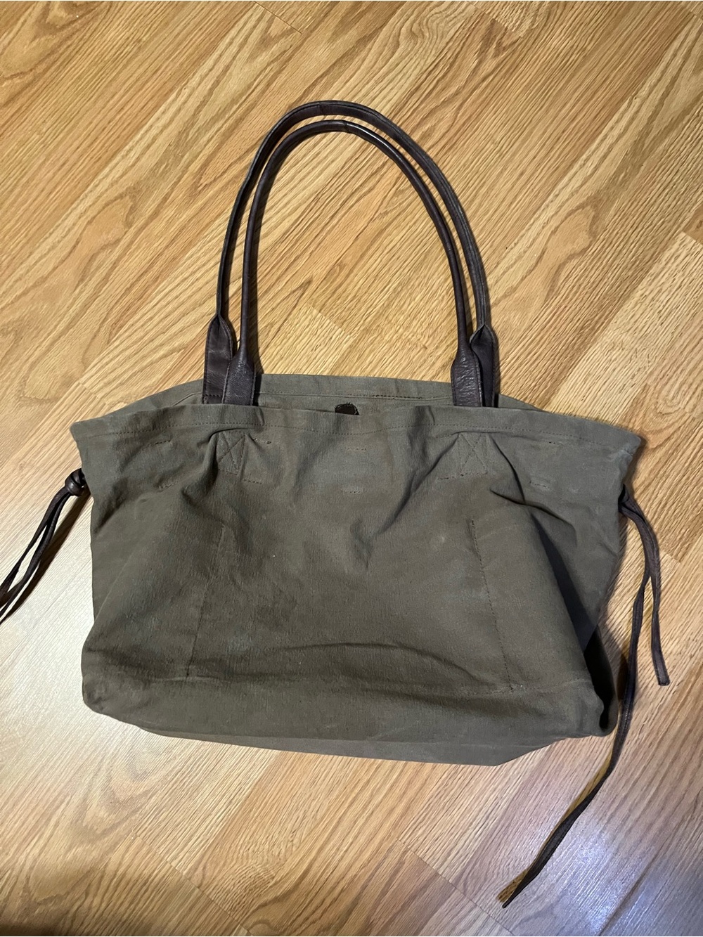 Large free people tote